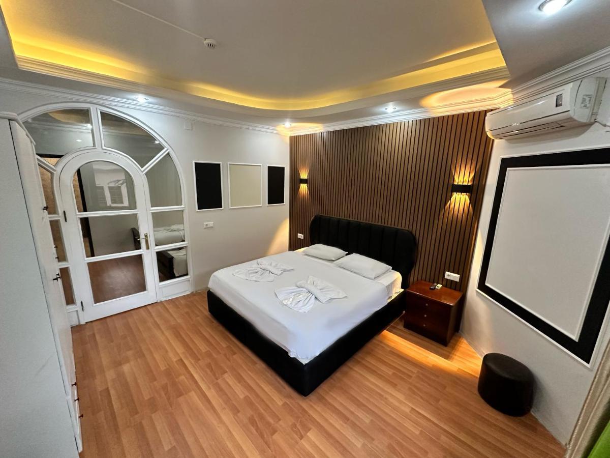 My Metropol Hotel Батумі Екстер'єр фото