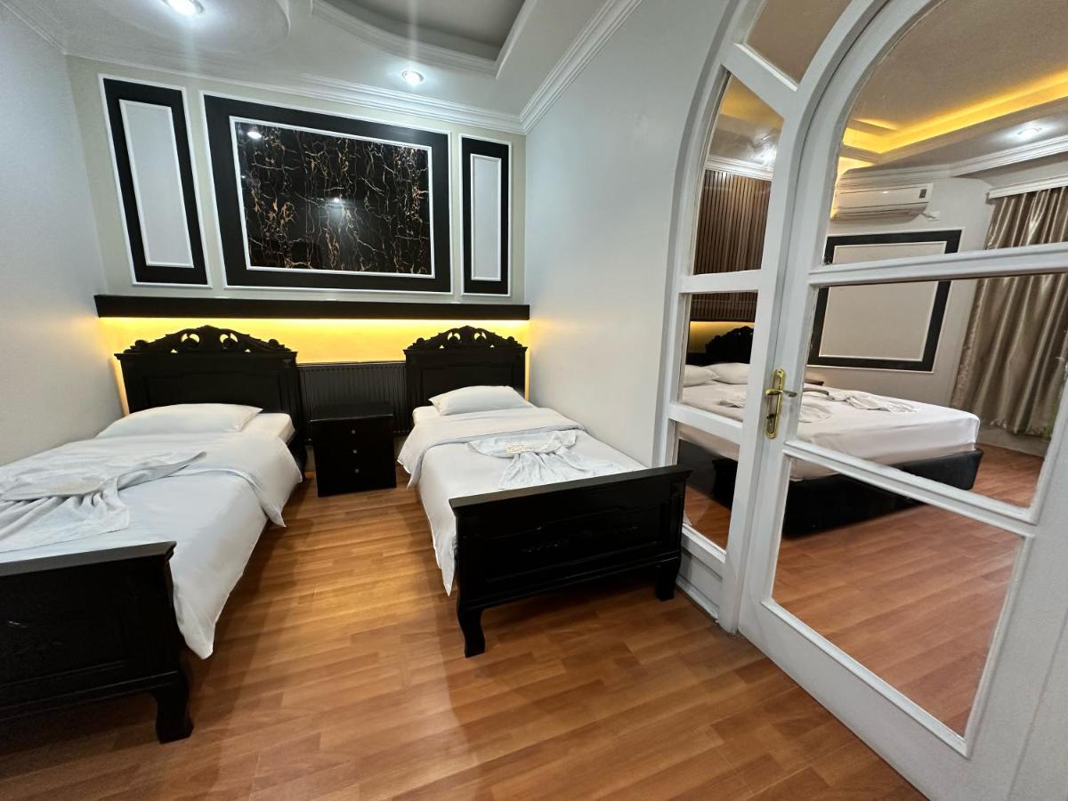 My Metropol Hotel Батумі Екстер'єр фото