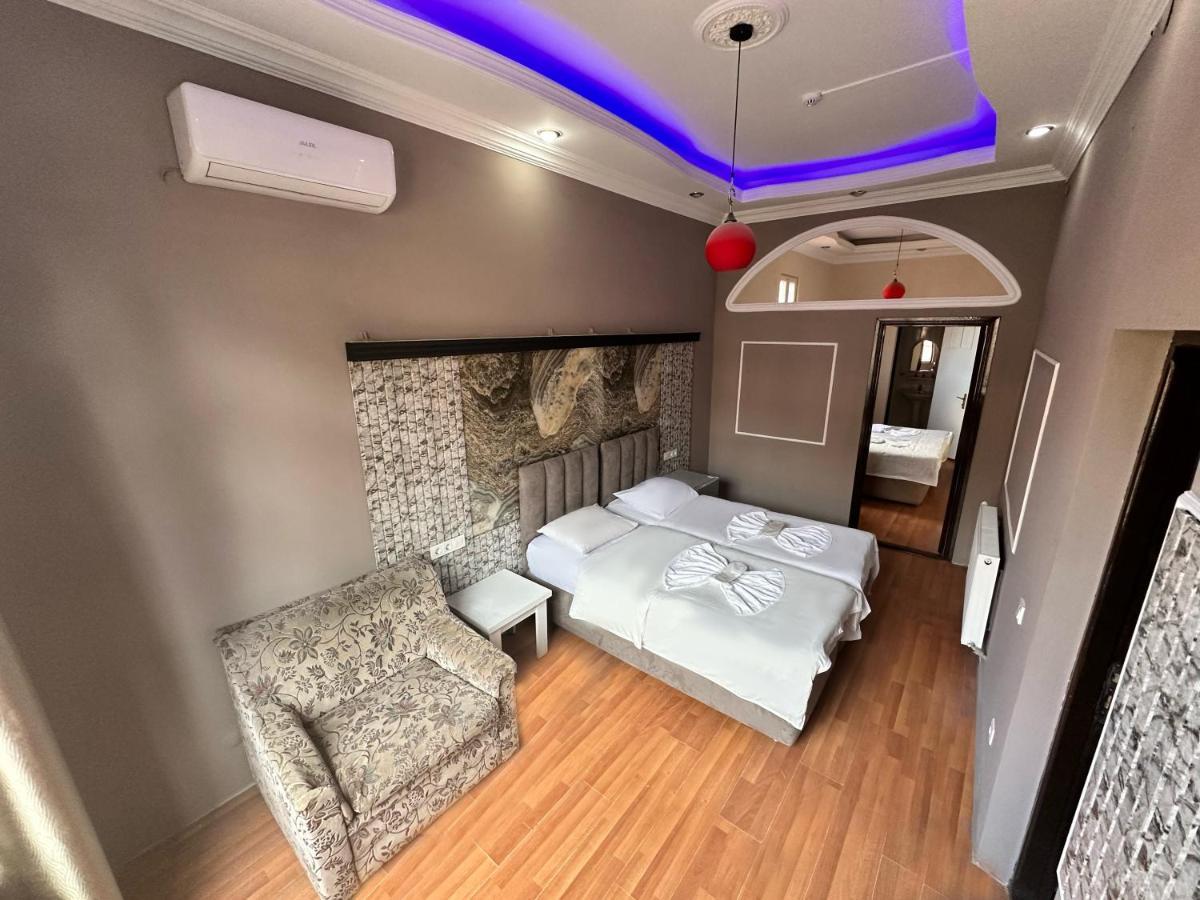 My Metropol Hotel Батумі Екстер'єр фото