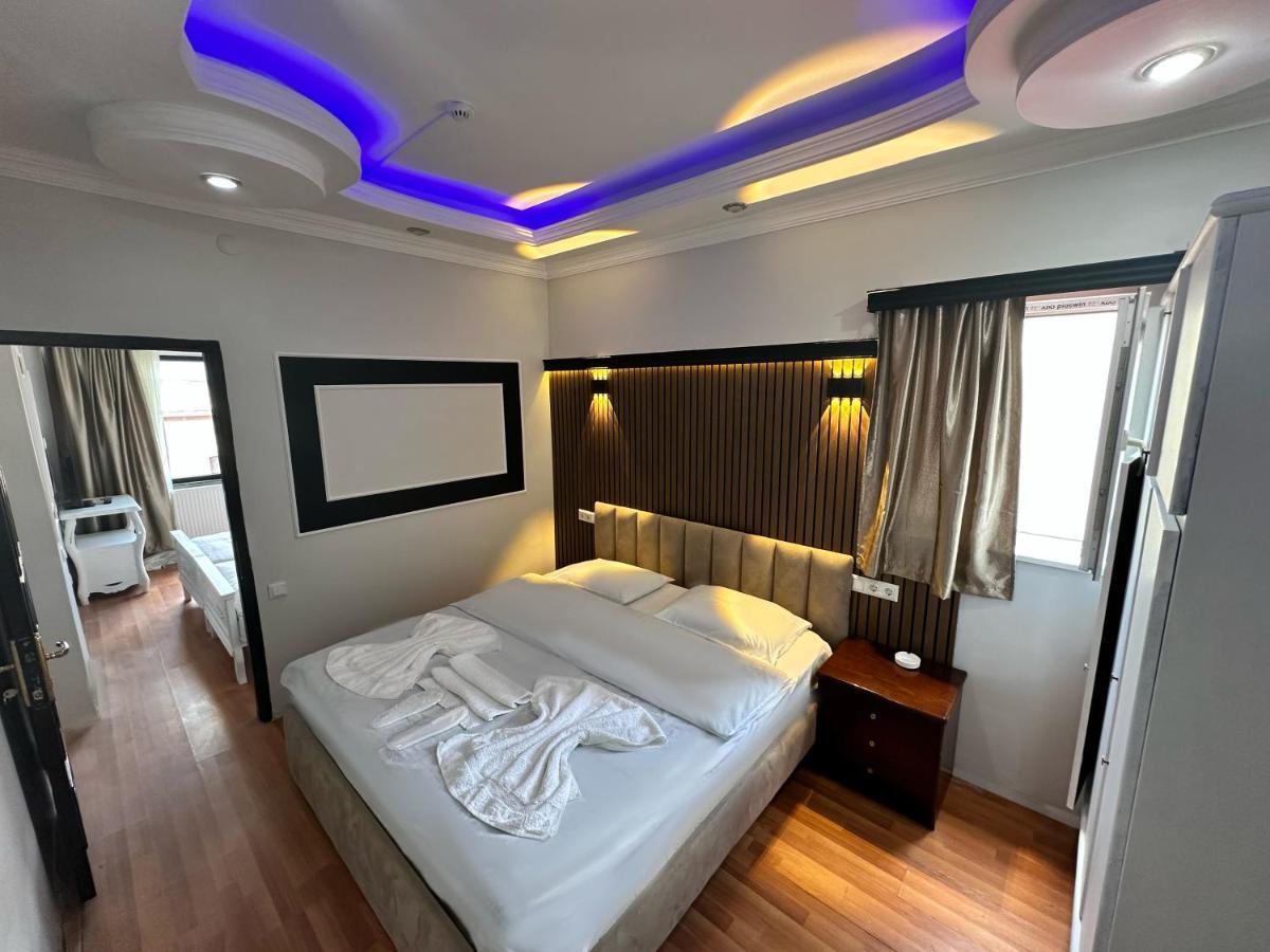 My Metropol Hotel Батумі Екстер'єр фото