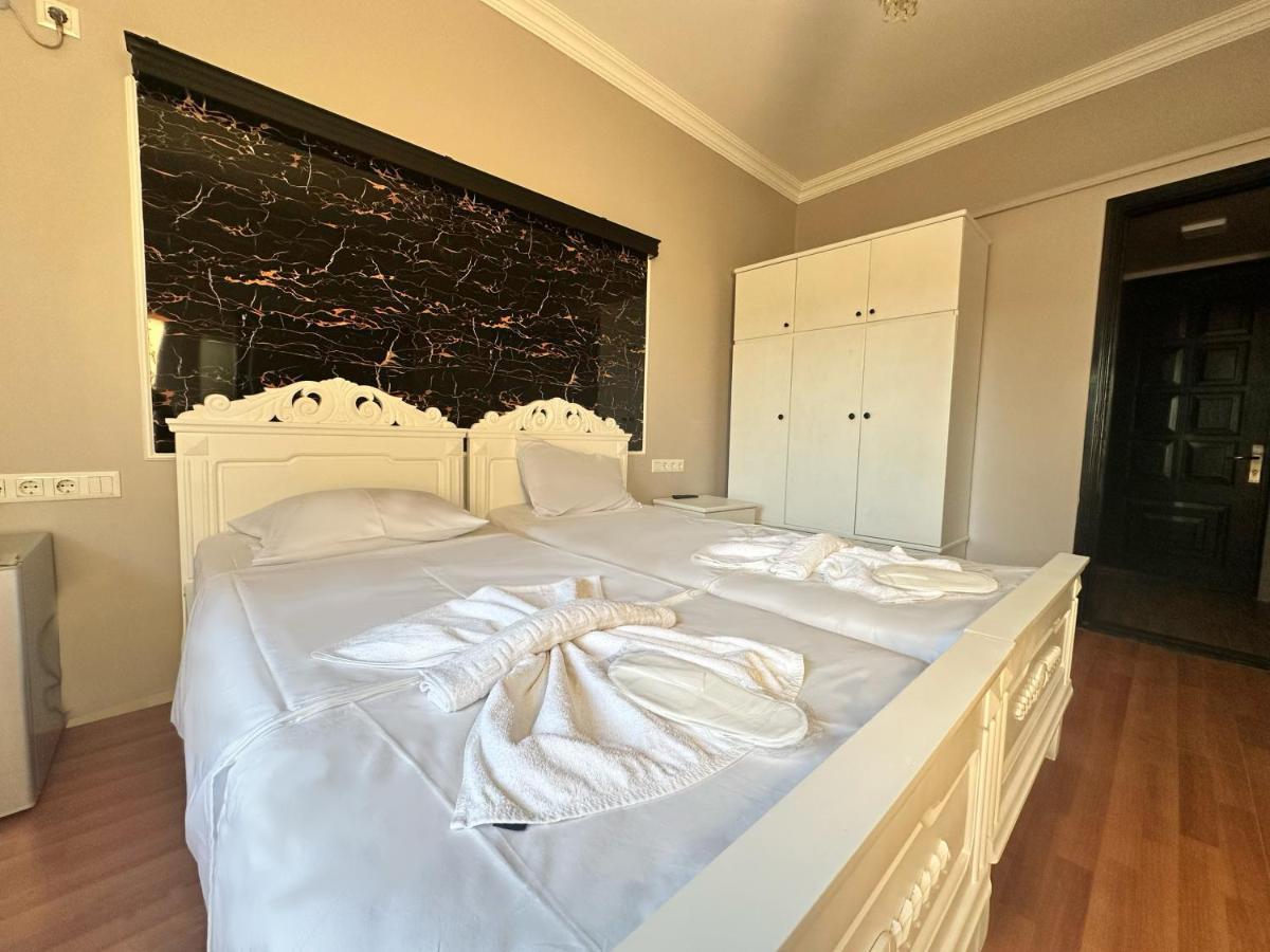 My Metropol Hotel Батумі Екстер'єр фото